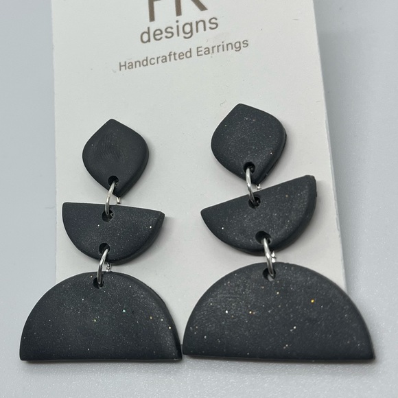 Handcrafted Clay Earrings - Picture 4 of 9